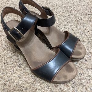 Dansko Debby Sandals Size 39